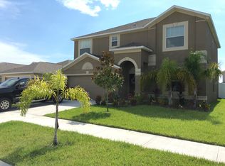 922 Meadow Glade Dr, Ruskin, FL 33570