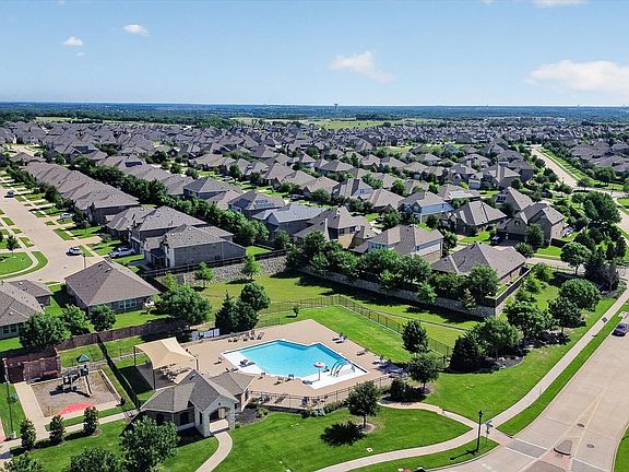 3rd image of 3717 Cameroon Ln
