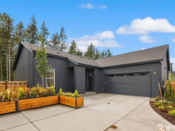 33449 Douglas Avenue SE, Black Diamond, WA 98010