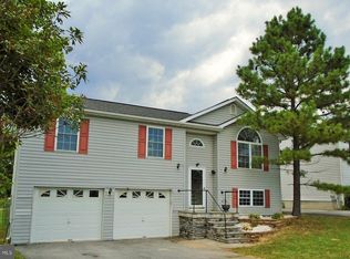 334 Universe Dr, Martinsburg, WV 25404