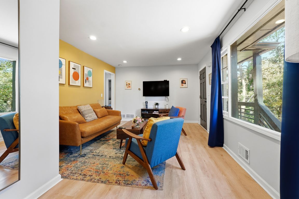 next background image