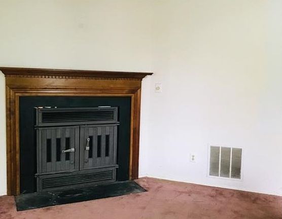 2nd image of 1600 Revell Downs Dr