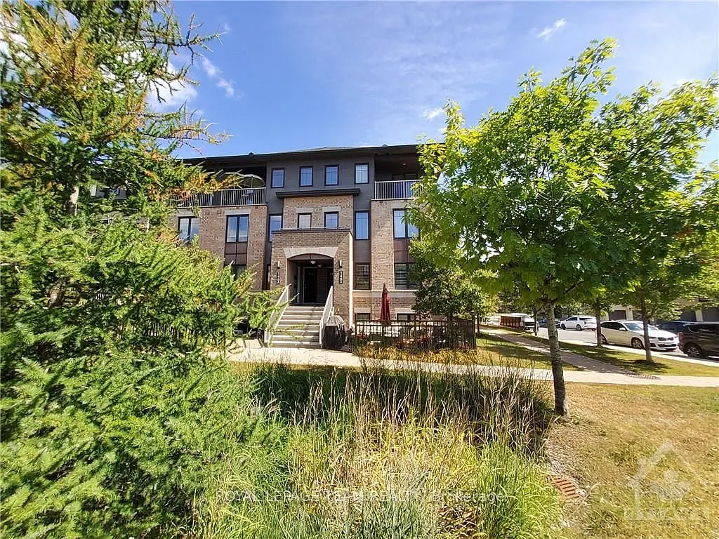 2 bed, $2,450 — Photo 1