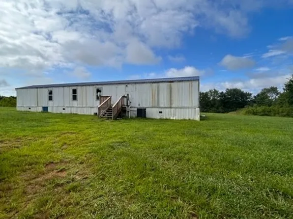 410A Clark Hollow Rd, Westmoreland, TN 37186
