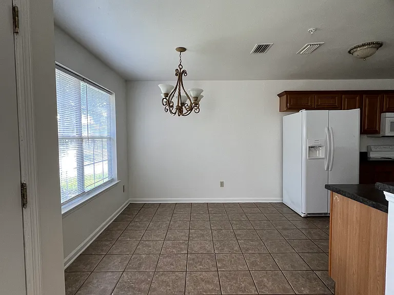 4585 Old Bainbridge Rd — Photo 25
