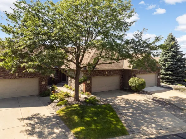 17031 Kings Ct, Lakeville, MN 55044