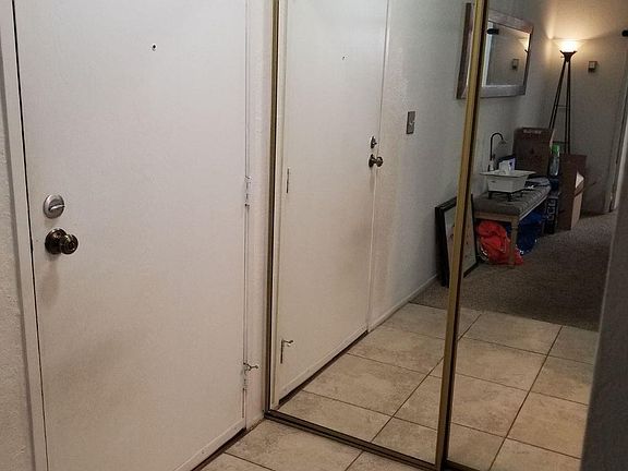 5th image of 510 N Maryland Ave Unit 202