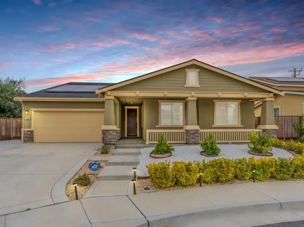 202 Copperleaf Ln, San Juan Bautista, CA 95045
