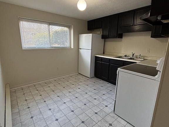 2nd image of 211 Dodge Dr APT B2