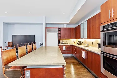Rented by Domus Realty