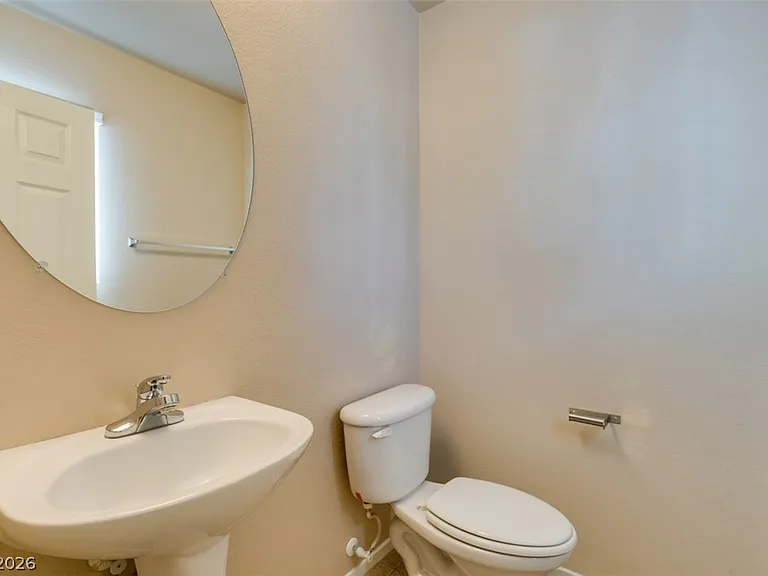 186 Gilliflower Ave #0 — Photo 26