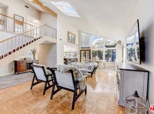 7833 Quartz Ave, Winnetka, CA 91306