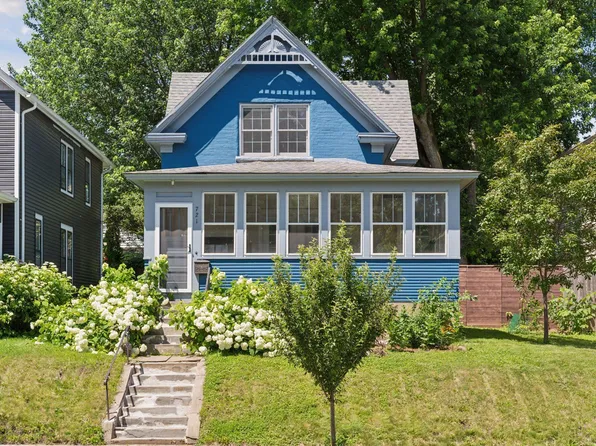 721 Smith Ave S, Saint Paul, MN 55107