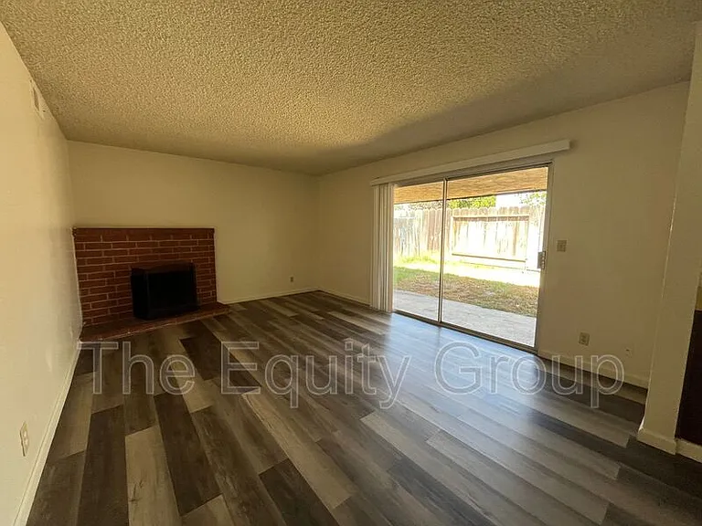 320 Pearson Dr #3 — Photo 3