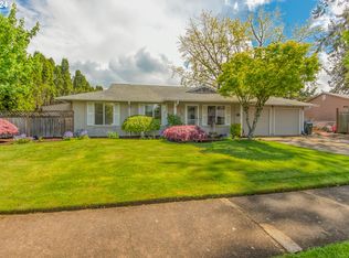 370 NE Palmblad Dr, Gresham, OR 97030