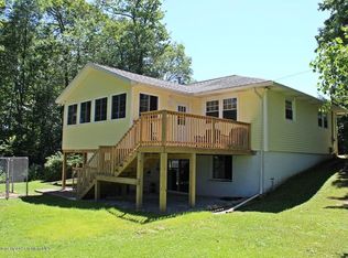 32 Equity Dr, Moscow, PA 18444