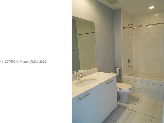 4th image of 950 Brickell Bay Dr APT 4502