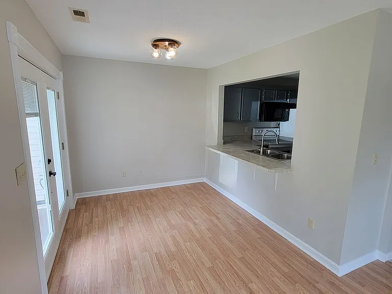 63C Eastgate Cir — Photo 3