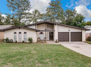 1724 Brooks Dr, Arlington, TX 76012