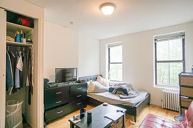 Rented by City Connections Realty