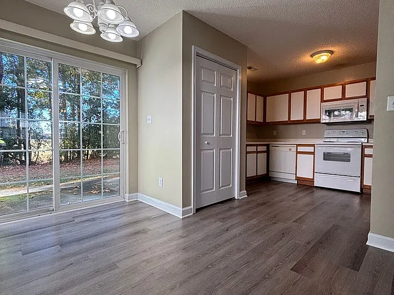 46 Pirates Cove Dr — Photo 4