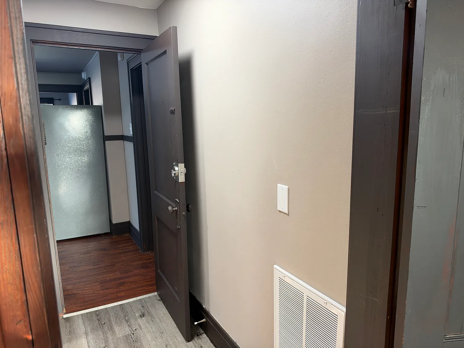 1 bed, 900 sqft, $1,500 — Photo 2
