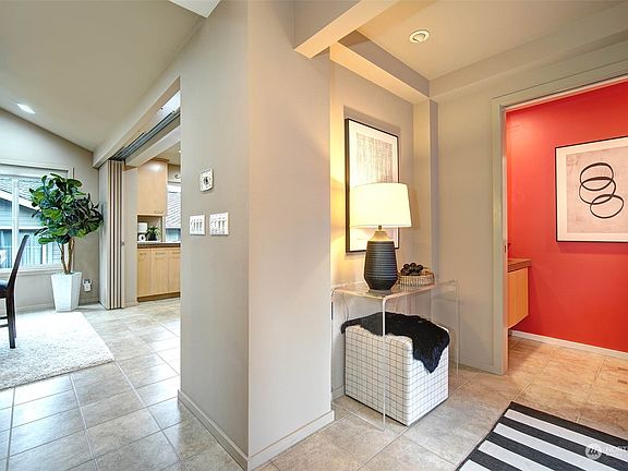 4th image of 13914 SE 251st Street #9