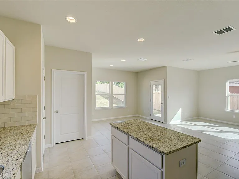 474 Spinnaker Loop — Photo 7