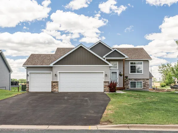 904 Ashford Rd, Belle Plaine, MN 56011