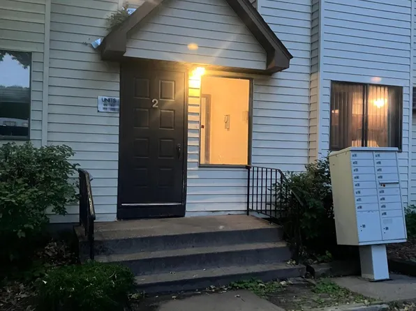 1365 Arkwright St APT 105, Saint Paul, MN 55130