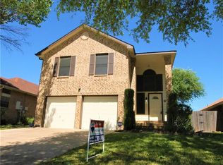 1403 Chinaberry Dr, Lewisville, TX 75077