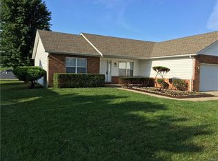 2708 Piper Hills Dr, Shiloh, IL 62221