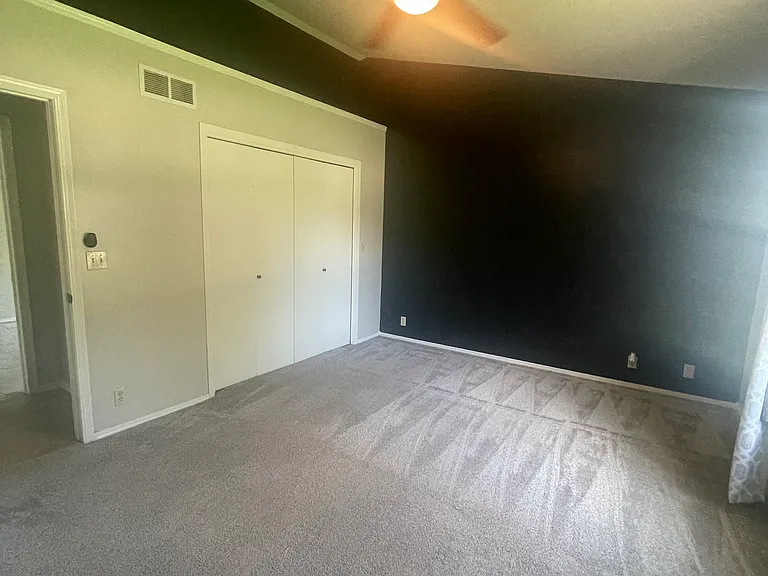 2248 N Horseshoe Cir — Photo 5