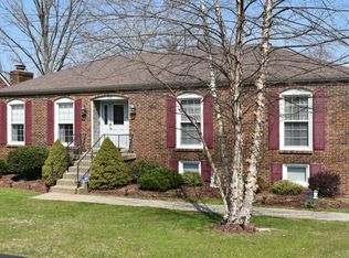 7211 Edcoe Rd, Spring Mill, KY 40228