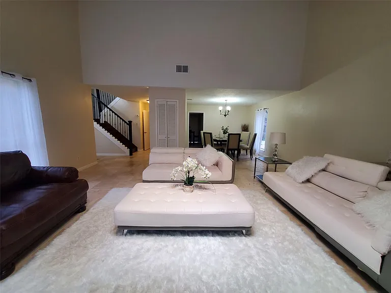 2810 Arrowhead Dr — Photo 5