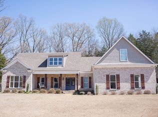 2828 Blackrock Dr, Nesbit, MS 38651