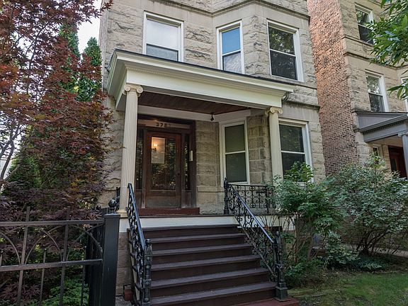 2nd image of 3727 N Lakewood Ave #1
