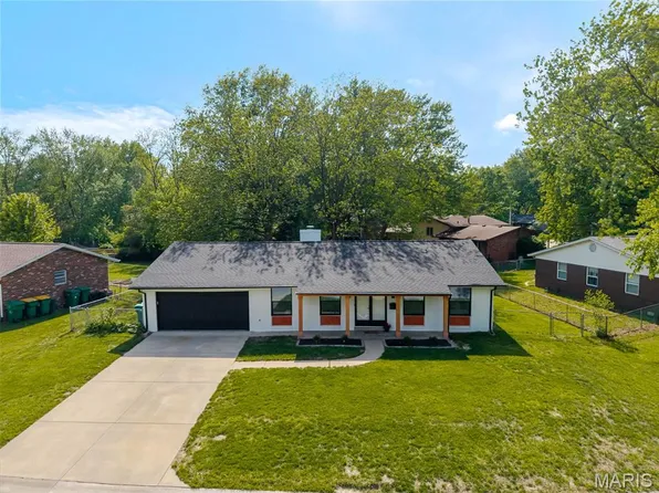 510 Rebecca Dr, O Fallon, IL 62269