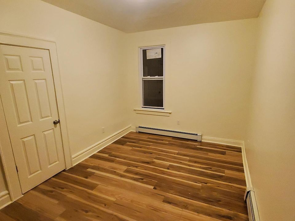 1st image of 43-45 Willoughby St #2L