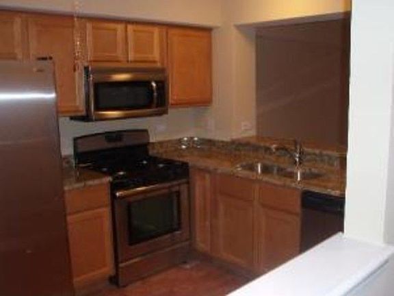 3rd image of 30 Abbey Ln
