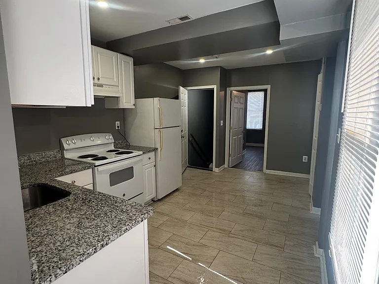 1108 N Bond St #2 — Photo 10