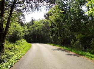 E Bullrun Valley Dr, Powell, TN 37849