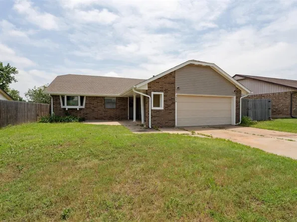 1616 SE 7th St, Moore, OK 73160