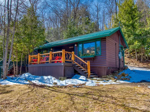 5 Harbor Hill Ln, Saranac Lake, NY 12983