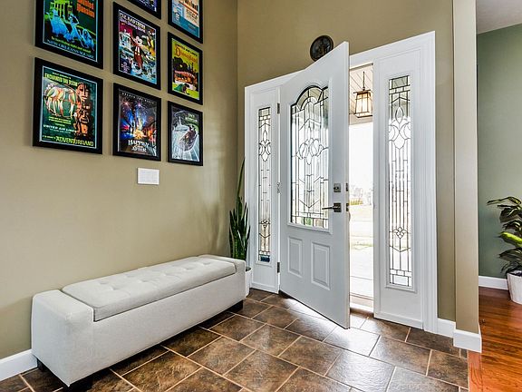 4th image of 2074 Joni Ln