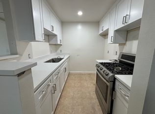 400 South Westmoreland, Los Angeles, CA 90020