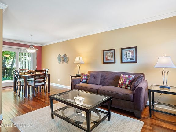 4th image of 252 Tamarack Dr