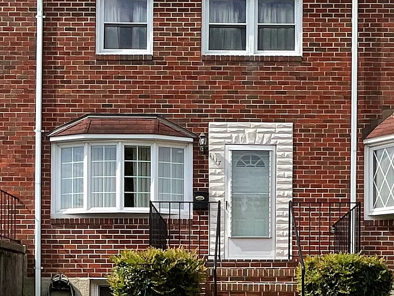 1117 Circle Dr — Photo 2
