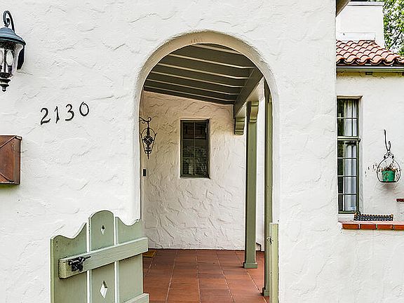 5th image of 2130 Las Lunas St