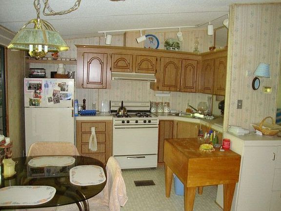 4th image of 9270 NW 121st Ln